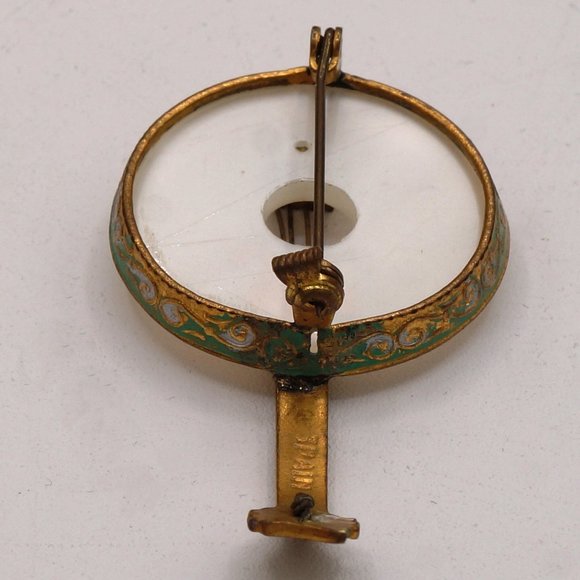 Vintage Spanish Stringed Banjo Pearly Center Green Enamel Brass Tone Brooch - Picture 12 of 13